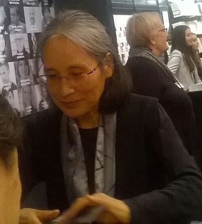 Aki Shimazaki